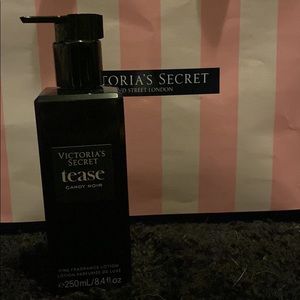 Victorias Secret Tease Candy Noir Lotion